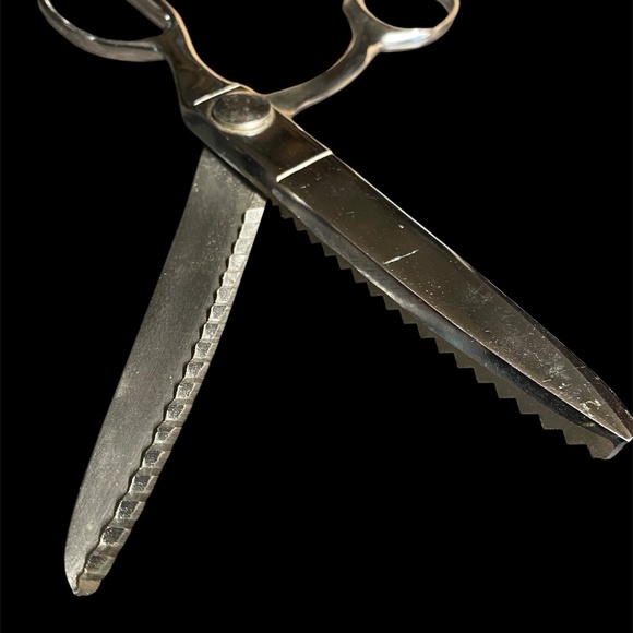 Vintage WISS 9" Pinking Shears Sewing Scissors Chrome Zig Zag Patent No 2286874 - Picture 10 of 12